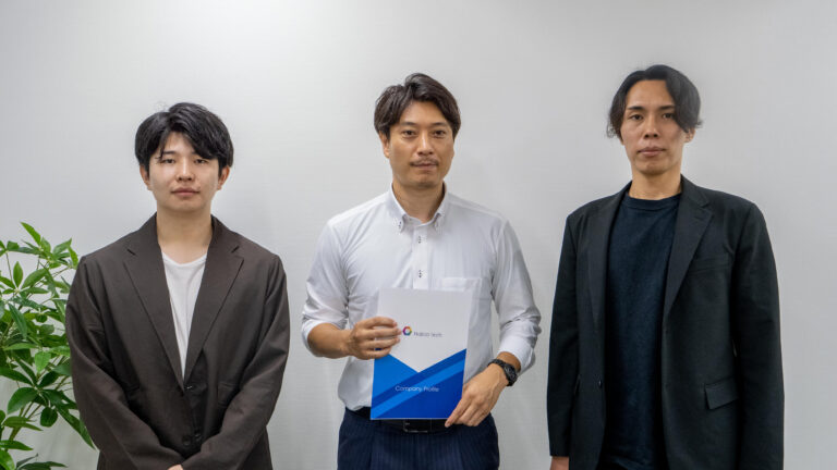 Najico tech株式会社の事例インタビューでの集合写真